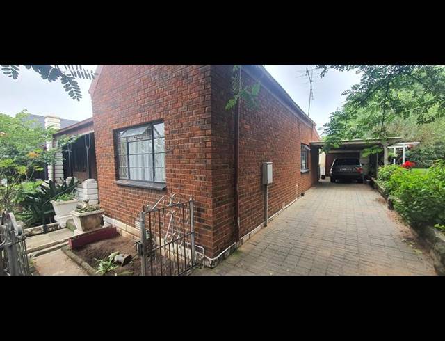 5 BEDROOM HOUSE FOR SALE IN ALBERTON NORTH